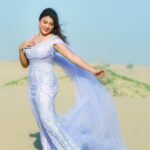 Hamida Khatoon Instagram - “One’s destination is never a place but , a new way of seeing things.” ♾❤️ Attire : @agelesscollection Captured by : @ehtasham_saeed Camera Assistant : @itsmrfari MUA : @makeup_rida95 #hamida #hamidakhatoon #photoshoot #desert #dubai #biggboss