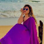 Hamida Khatoon Instagram - 🎶🎵💜💜 Saree by :- @khyathidesignstudio #hamida #hamidakhatoon #queenofhearts #nature #love #infinity