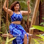 Hamida Khatoon Instagram - HAppineSS SwinGS 🎶🎶🎶🌊🏝 . . . . . . . . . #hamida #hamidakhatoon #smilingqueen #queenofhearts #infinity #love #nature #beach #greatful #instagram #reels #reelsinstagram #mainetujhedekha