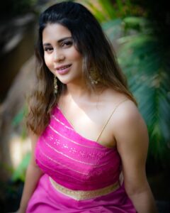 Hamida Khatoon Instagram - 💕

💃 Outfit : @navya.marouthu 
🤝 outfit PR : @navneeth_bhansali 

Photographer: @addiction_to_1.8f 

#hamida 
#pink 
#love 
#infinity 
#instagram