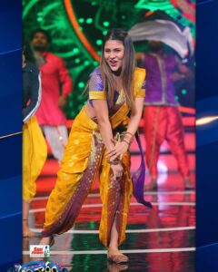 Hamida Khatoon Instagram - We are always on high 🤘🏻we are season 5 ✋🏻

@iamvjsunny 
@maanasnagulapalli 
@sirihanmanth 
@kajalrj 

Sunday 11am start ma parivaaram @starmaa 

Style by: @khan_mehraj 

Designer : @swathikondabala_label 

Designer : @styledbysashi 

#hamida 
#hamidakhatoon 
#biggboss 
#biggboss5telugu 
#starmaa 
#starmaaparivaaram