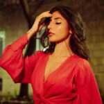 Harshita Gaur Instagram - There is something about empty streets in the night! You never feel you are alone . . . 📸 @theabhivalera MUA @dhwanidave18 Hair @arbazshaikh6210 Styled by @its_mariyamm Assisted by @muskaaaaaanshah