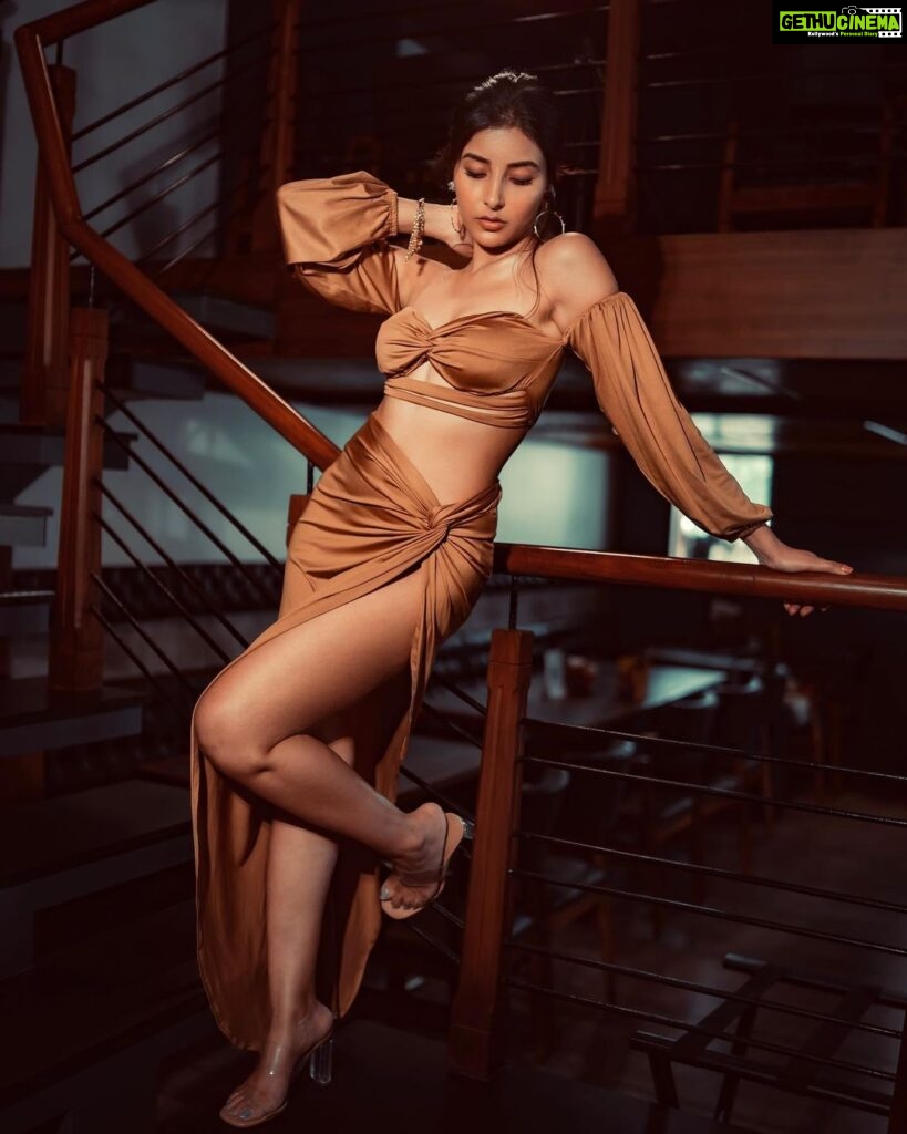 Harshita Gaur Instagram - When you get dressed for a party and don’t feel like going . . . Do you ever feel like that? 📸 @areesz MUH @manishsharma96 @shinde_jyotika Styled by @bombaebyaisha Toco Bar