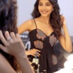 Harshita Gaur Instagram - 🌹 Valentine’s Day out 😋 . . #kasturi #jehanabad 📸 @_therahulsharmaa_ MUA @manishsharma96 Styled by @akankshakawediastyle 👗 @geishadesigns Jewellery @diagoldbyvardagoenka 👠 @londonrag_in