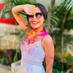Harshita Gaur Instagram - Happyyy holi!! 🌈