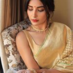 Harshita Gaur Instagram - Saree ♥️ . . MUA @ruchikadasofficial bhabhiiii 😘
