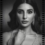Harshita Gaur Instagram - Straight face! 🤡 . . . 1 or 2? @areesz