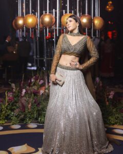 Hiba Nawab Instagram - Dress by @kalkifashion
Jewellry by @sonisapphire 
Styled by my fav @komaltindwani ♥️😘
📸  @thefilmyjar
