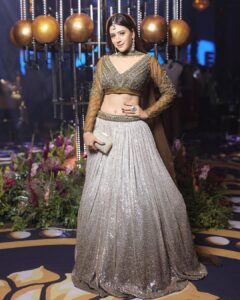 Hiba Nawab Instagram - Dress by @kalkifashion
Jewellry by @sonisapphire 
Styled by my fav @komaltindwani ♥️😘
📸  @thefilmyjar