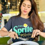 Hiba Nawab Instagram - Shades of happiness 🫶🏻