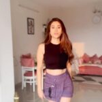 Hiba Nawab Instagram - My #MazaLele moment is right here, right now! WIN BIG and only Big with @fairplay_india FairPlay! Join me in recreating the #FairPlayKaMazaLele hookstep challenge and shout out loud to the finalists at the World Cup! #FairPlayKaMazaLele #MazaLele