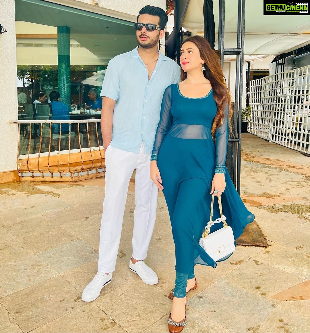Hiba Nawab Instagram - Happy birthday Shaazi♥️