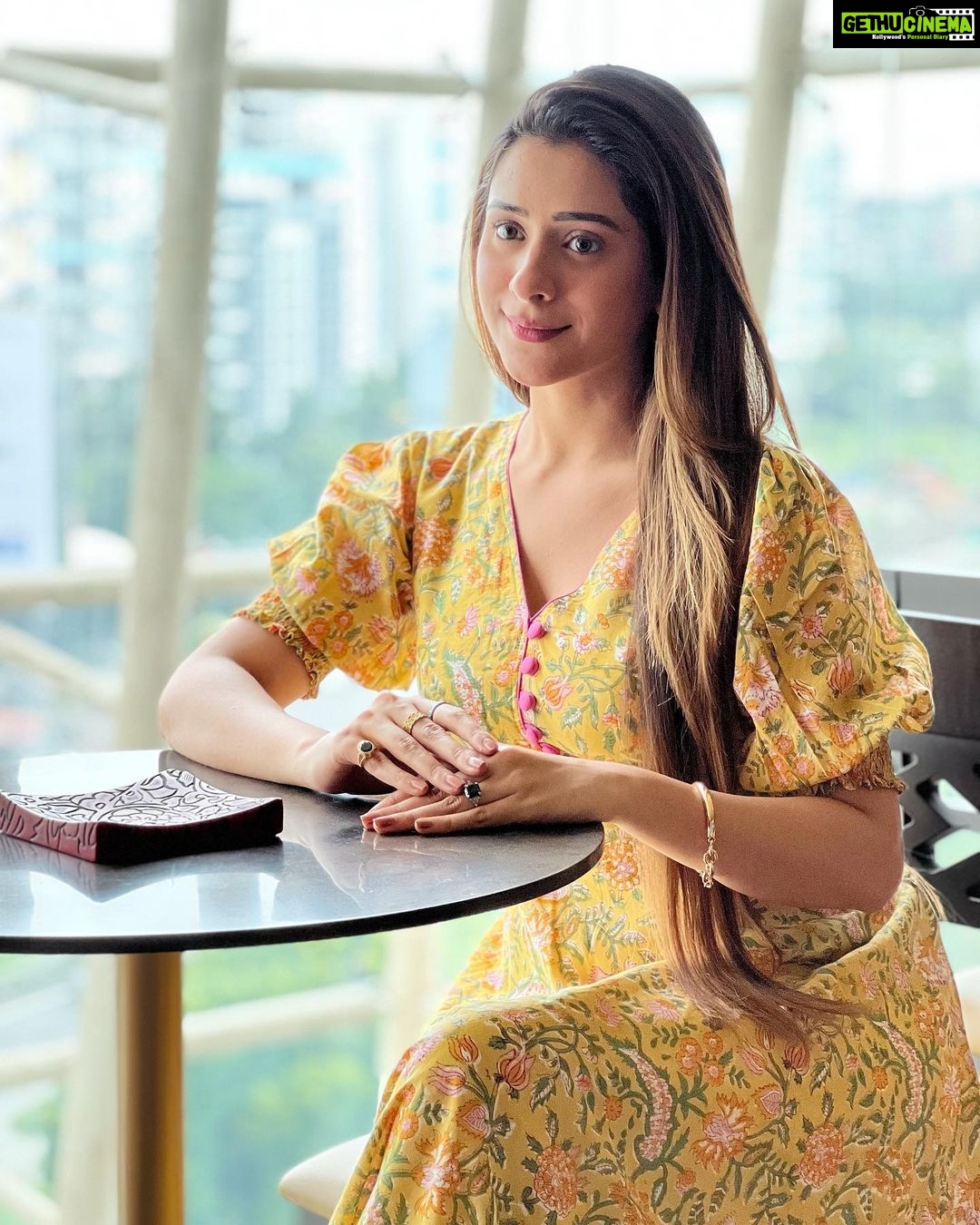 Hiba Nawab Instagram - Look for the magic in every moment 💞