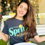 Hiba Nawab Instagram - Shades of happiness 🫶🏻