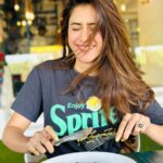 Hiba Nawab Instagram - Shades of happiness 🫶🏻