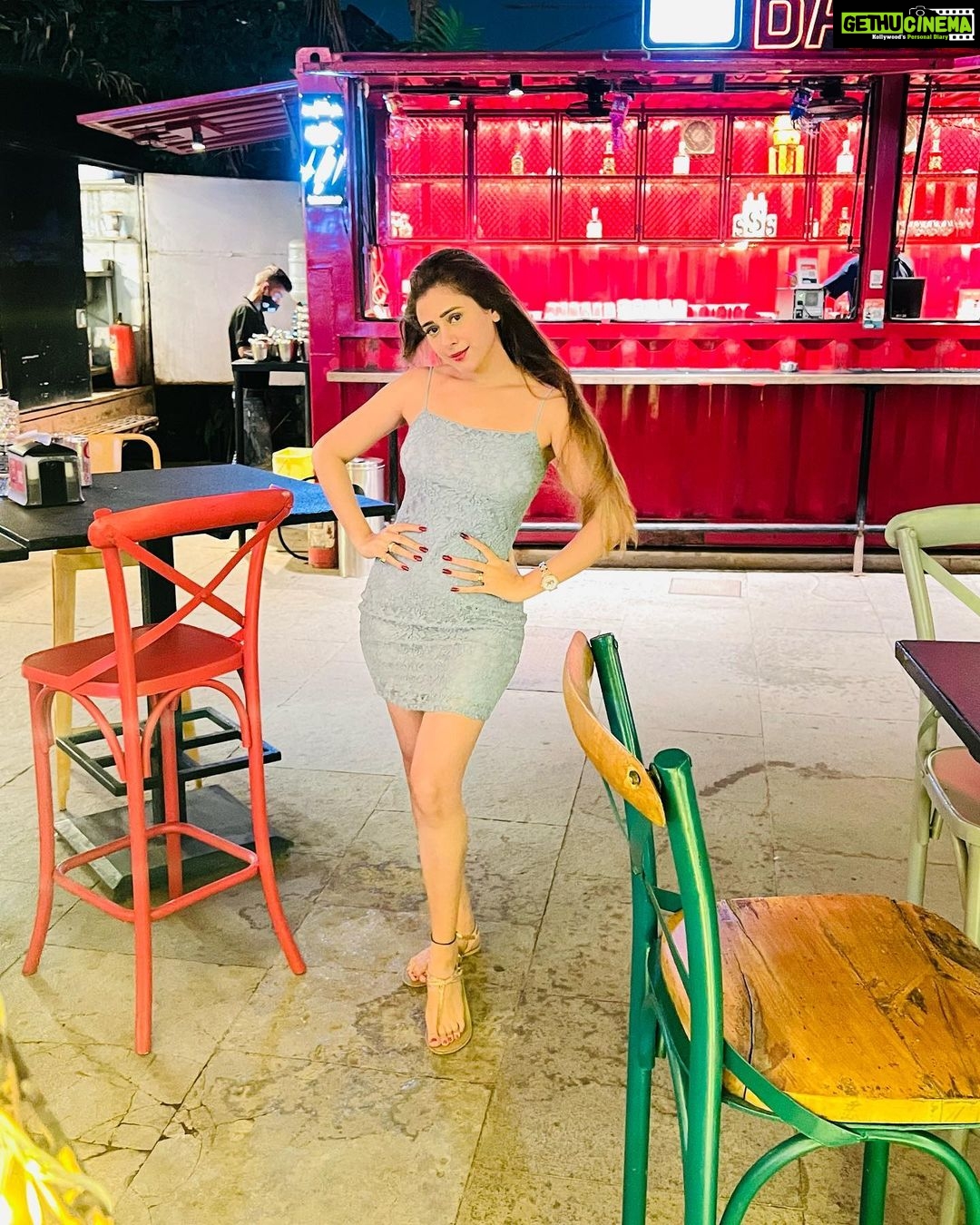 Hiba Nawab Instagram - And the wind blows… Mumbai, Maharashtra