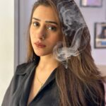 Hiba Nawab Instagram - Ye dhuan dhuan 🖤 Mumbai, Maharashtra