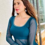 Hiba Nawab Instagram - 🌸💙