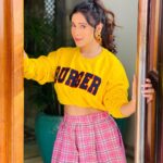 Hiba Nawab Instagram – Standing in the light of your Halo 😇 Mumbai, Maharashtra