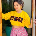 Hiba Nawab Instagram – Standing in the light of your Halo 😇 Mumbai, Maharashtra