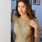 Hiba Nawab Instagram - Party on my mind ✨ Styled by: @ashnaamakhijani @styledbyashna Outfit: @aleta.official Jewellery: @ethnicandaz