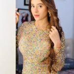 Hiba Nawab Instagram - Party on my mind ✨ Styled by: @ashnaamakhijani @styledbyashna Outfit: @aleta.official Jewellery: @ethnicandaz