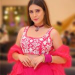 Hiba Nawab Instagram - Styled by: @ashnaamakhijani @styledbyashna Outfit: @yeh_lehenga_nahi_mehenga Jewellery: @fashionjewellery_21 Clicked by @diamondstudio6 Mumbai, Maharashtra