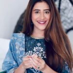 Hiba Nawab Instagram - Celebrating this Eid with @ibacosmetics with their special Eid Gift Sets 😍 I am in love with their products as they are 100% Halal Certified, Vegan and Alcohol Free. . Gift yourself or your loved ones these amazing Eid Makeup Sets by @ibacosmetics using my exclusive COUPON CODE - EIDWITHHIBA and get extra 15% OFF on Iba Website . #ibacosmetics #halalcosmetics #halalcertified #eid2022 #eidmubarak #beautywithoutguilt #cleanbeauty #iba