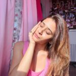 Hiba Nawab Instagram - Golden hour glow✨ Mumbai, Maharashtra