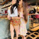 Hiba Nawab Instagram - Happy birthday to my Diva♥️ my fav secret keeper.. my forever child.. I can’t imagine my life without my bestest friend, thank you for being youuuu 😍beautiful woman ♥️♥️♥️ May you continue to spread smiles and continue to move ahead in life♥️♥️ With lots of love, i wish you a blessed and cheerful year ahead 😍🥰😘 I love you my baby♥️🧿 P.S this post was supposed to be made on 4th April (Raashi’s birthday) but my bestie being my bestie approved pictures just last night 😜 Mumbai, Maharashtra