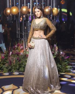 Hiba Nawab Instagram - Dress by @kalkifashion
Jewellry by @sonisapphire 
Styled by my fav @komaltindwani ♥️😘
📸  @thefilmyjar