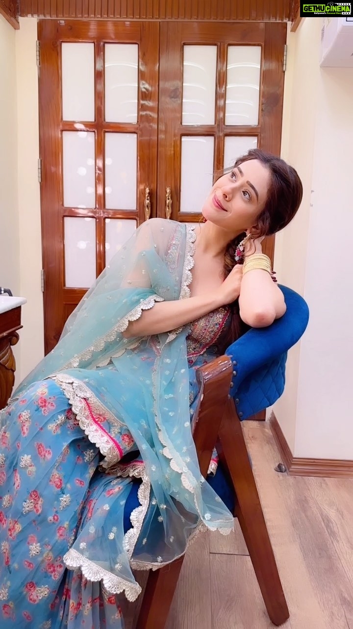 Hiba Nawab Instagram - Jaaduiii♥️ Dress by @gopivaiddesigns