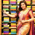 Honey Rose Instagram - @chandanabrotherstelangana @sreshtamakeup @tanith_design @anokhi_priyakishore