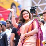 Honey Rose Instagram - Thank you @chandanabrotherstelangana for inviting me to this grand opening..... @chandanabrotherstelangana @anudeep_munna Mua @sreshtamakeup Accessories @anokhi_priyakishore Designed @tanith_design