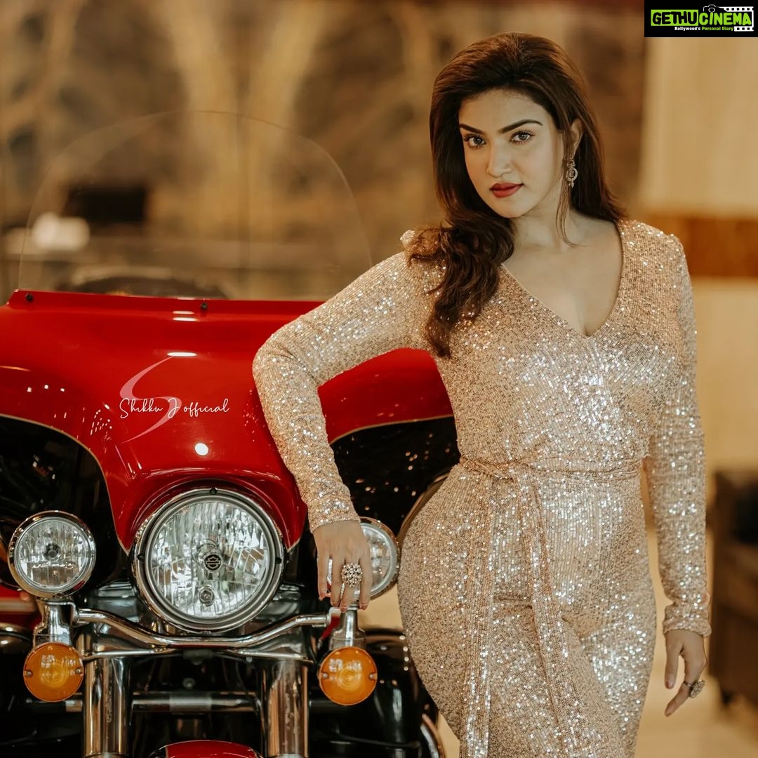 Honey Rose Instagram - Photography @shikku_j_official__ MuA @sreshtamakeup Accessories @anokhi_priyakishore