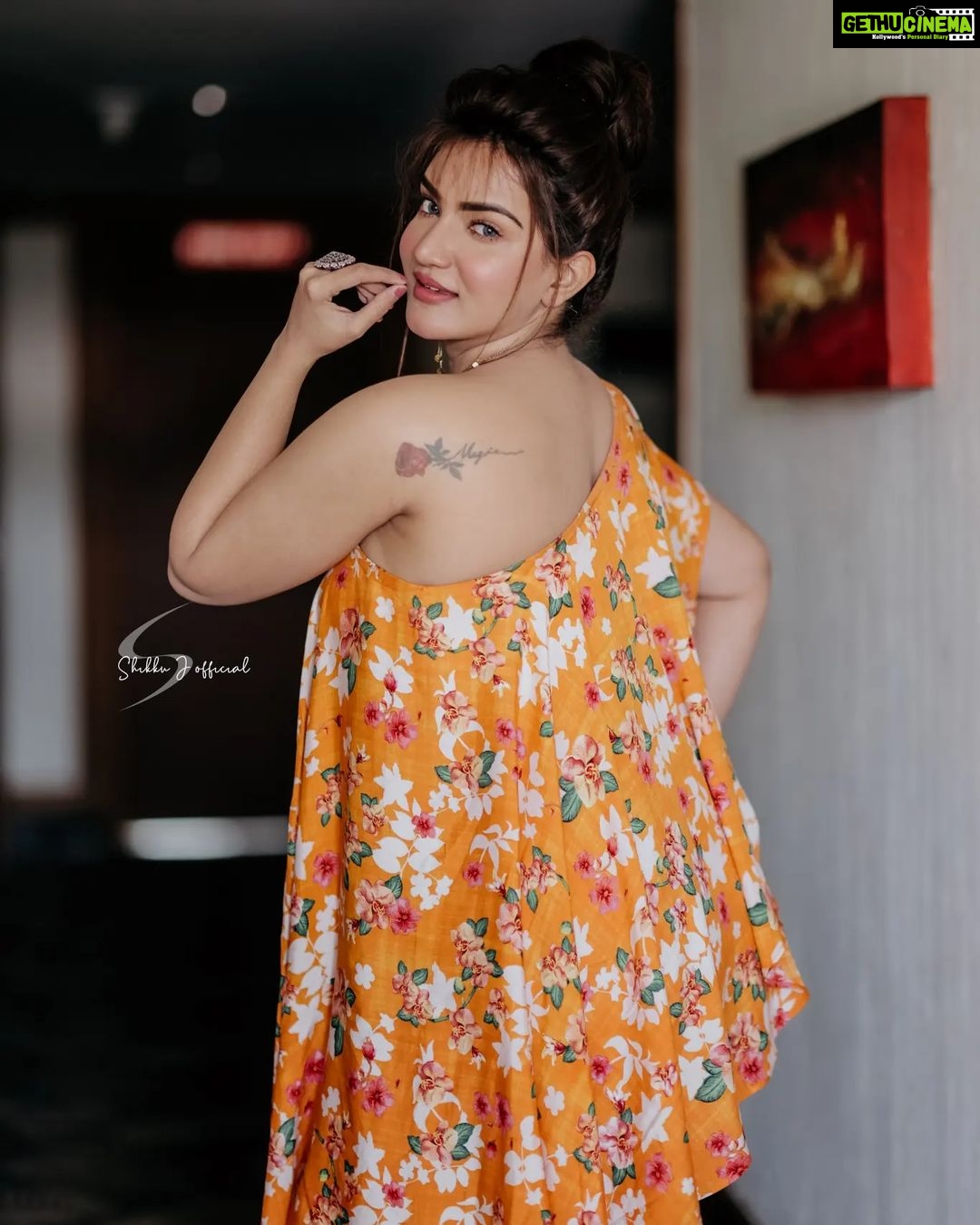 Honey Rose Instagram - Photography @shikku_j_official__ MuA @manjucalluna Costume @tanith_design Accessories @anokhi_priyakishore
