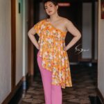 Honey Rose Instagram - Photography @shikku_j_official__ MuA @manjucalluna Costume @tanith_design Accessories @anokhi_priyakishore