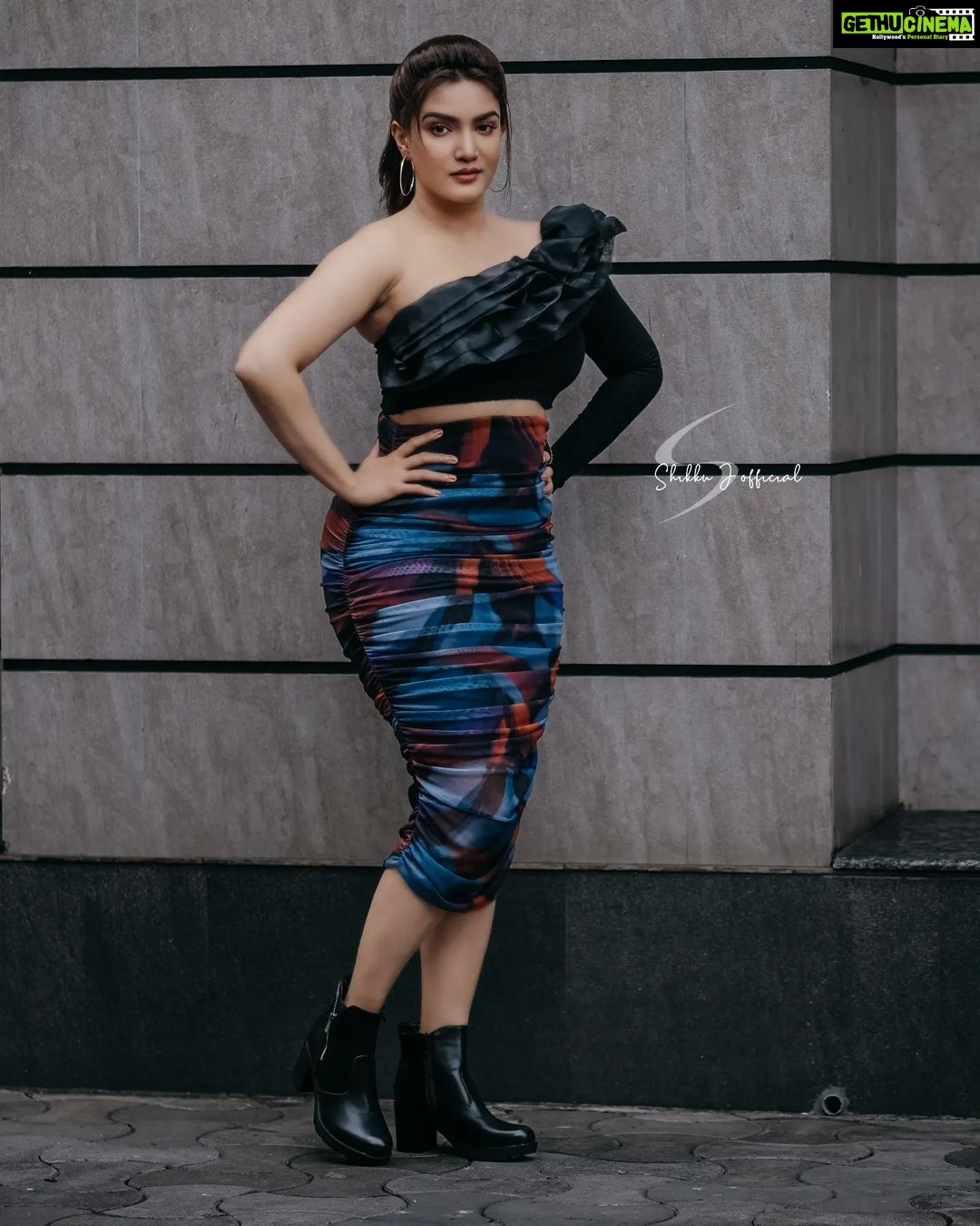 Honey Rose Instagram - Photography @shikku_j_official__ MuA @sreshtamakeup Accessories @anokhi_priyakishore