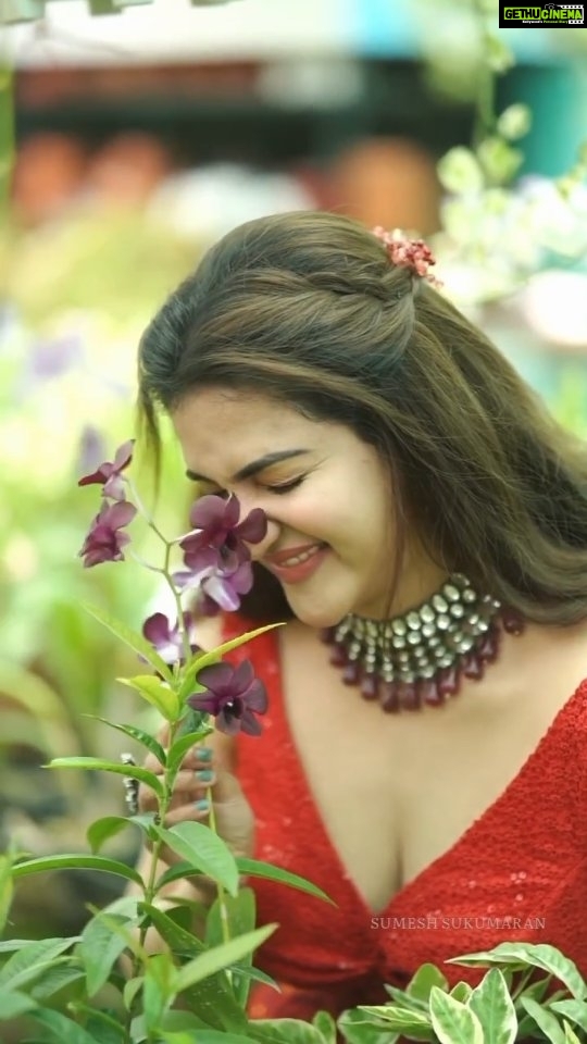 Honey Rose Instagram - Photography @_sumesh_sukumaran_ Mua @sreshtamakeup Costume @cinderlladesign_studio Accessories @anokhi_priyakishore Location @bumblebee.garden.unib @unibmakeupstudio @binnu_john_