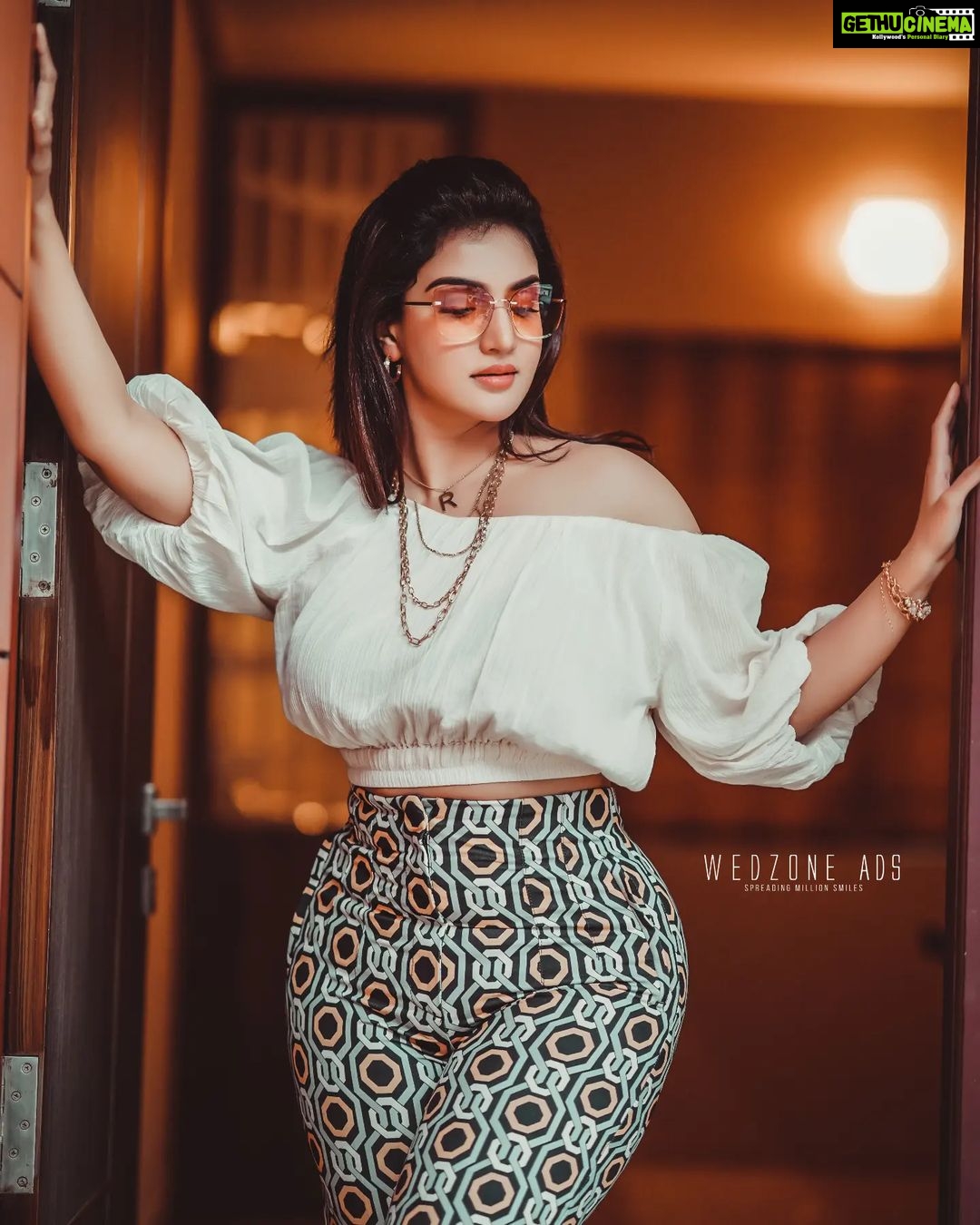 Honey Rose Instagram - Photography @wedzone_ads MuA @rahul_namo_