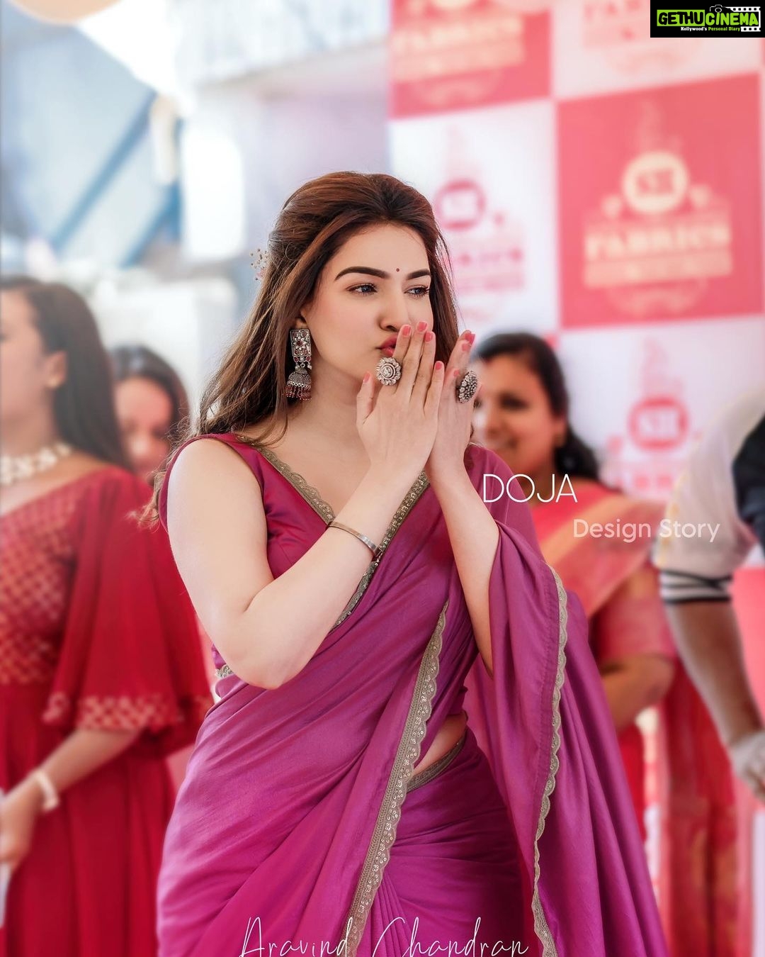 Honey Rose Instagram - saree @doja_design_story accessories @anokhi_priyakishore mua @sreshtamakeup photography @aravind6404