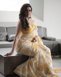 Honey Rose Instagram - Photography @shikku_j_official__ MuA @manjucalluna @rahul_namo_ Accessories @manjucalluna Costume @tanith_design @__nebu.john_cheppukulam___