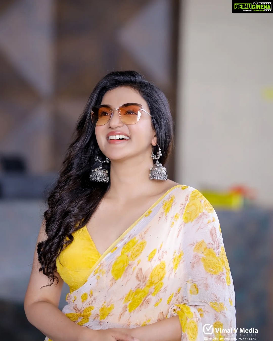 Honey Rose Instagram - Photography @vmedia_photography MuA @manjucalluna @rahul_namo_ Accessories @manjucalluna Costume @tanith_design @__nebu.john_cheppukulam___
