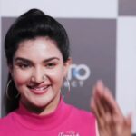 Honey Rose Instagram - Thank u for all this love and support 💗 @wayanadan @_wayanadan_vloger @digito