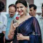 Honey Rose Instagram - Today program Anniversary special Golden offer @nakshatragoldanddiamonds @honeyroseinsta