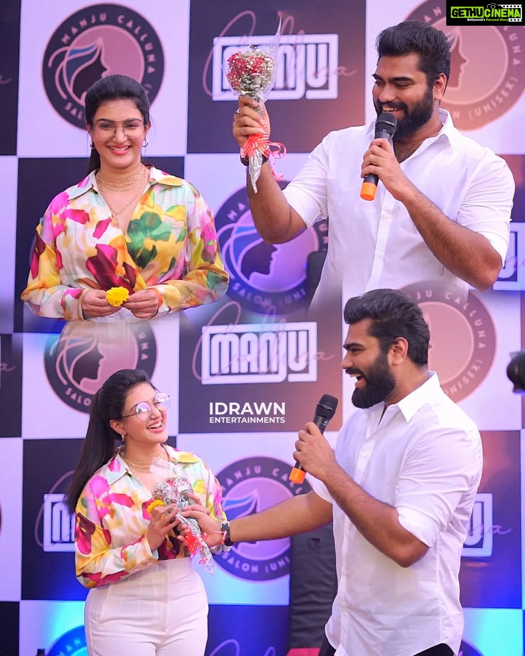 Honey Rose Instagram - The coolest guy in town... With @dr.robin_radhakrishnan
