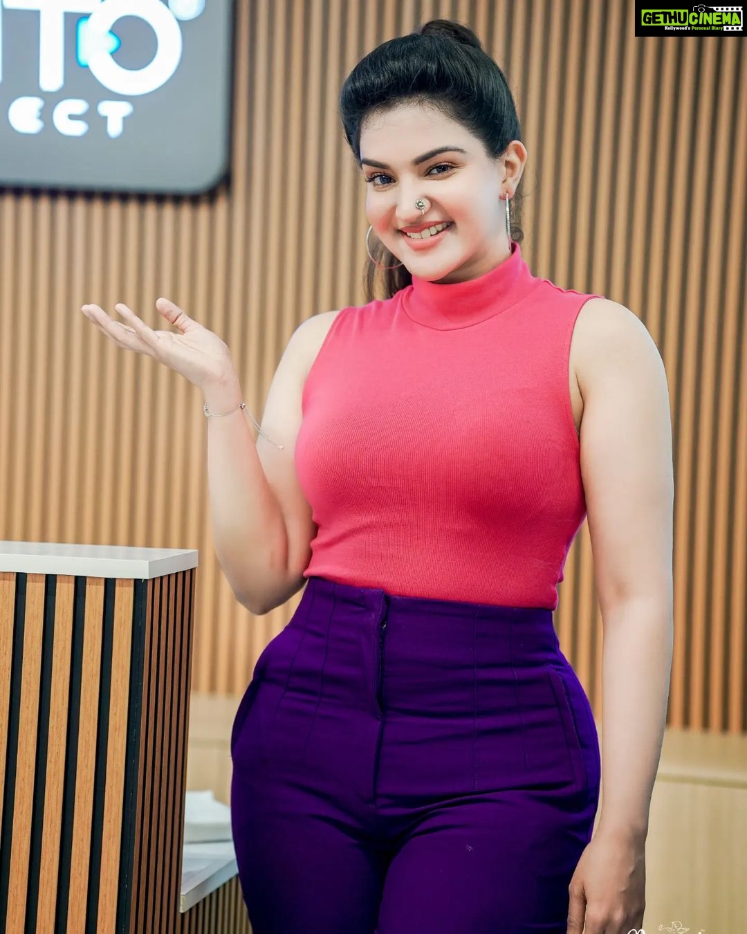 Honey Rose Instagram - @honeyroseinsta 💜💖 @peppeads @dgitoconnect Wayanad വയനാട്