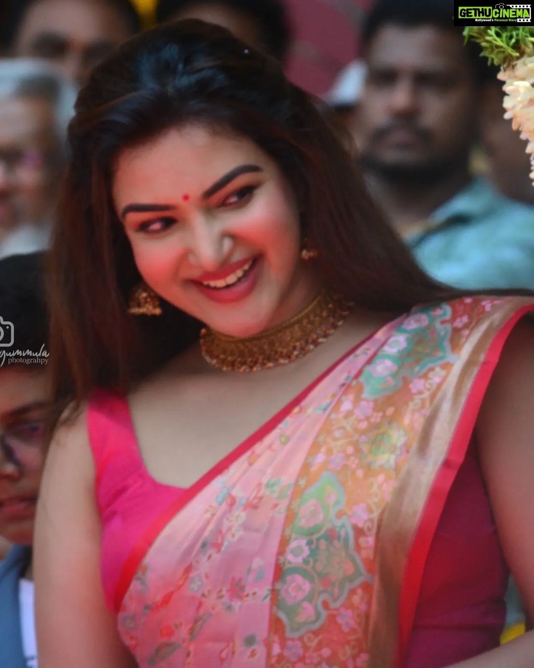 Honey Rose Instagram - Photography @nagarjuna_gummula