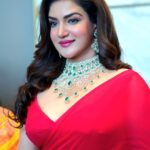 Honey Rose Instagram - Photography @delight_photography_official Jewellery @devipavitrajewellers MuA @sreshtamakeup Costume @tanith_design