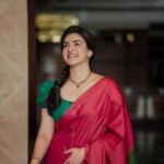 Honey Rose Instagram - Happy Ugadi ❤️ Photography @vyshnavphotography Mua @sreshtamakeup Costume @marianonlineboutique @tanith_design Accessories @anokhi_priyakishore